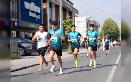 Düzce’de 30 Ağustos Zafer Koşusu’nda 50 Sporcu 2 Kilometrelik Parkurda “Zafer” İçin Koştu