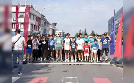 Düzce’de 30 Ağustos Zafer Koşusu’nda 50 Sporcu 2 Kilometrelik Parkuru Tamamladı