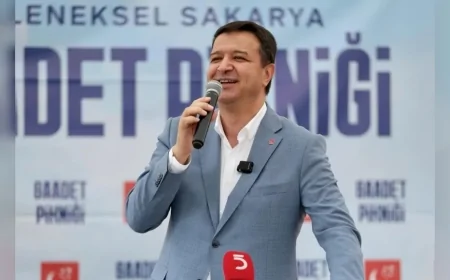 Saadet Partisi Genel Başkanı Mahmut Arıkan: “Araç pert oldu siz koltuk kılıflarını değiştirelim diyorsunuz”