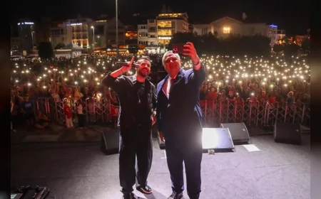 Yalova’da 30 Ağustos Zafer Bayramı coşkusu Burak Kut konseriyle binlerce kişinin katılımıyla taçlandı