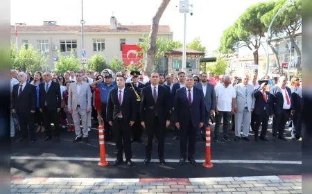 Bayındır’da 30 Ağustos Zafer Bayramı’nın 104. yıl dönümü resmi törenlerle kutlandı