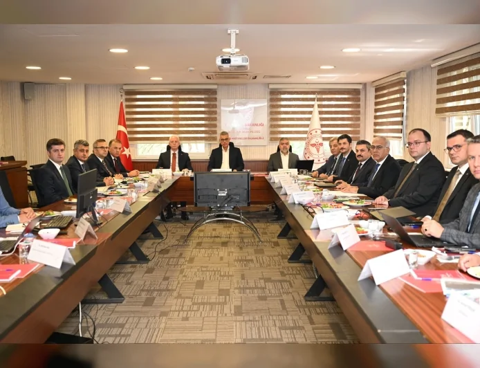 SAĞLIK BAKANI PROF. DR. KEMAL MEMİŞOĞLU: “İSTANBUL’UN SAĞLIK ALTYAPISINI DAHA DA GÜÇLENDİRMEK İÇİN DURMAKSIZIN ÇALIŞMAYA DEVAM EDECEĞİZ”