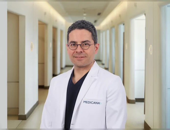 Op. Dr. Mustafa Melih Erkan: “Robotik Destekli V-NOTES Yöntemiyle Doku Hasarı En Aza İndirilebiliyor”
