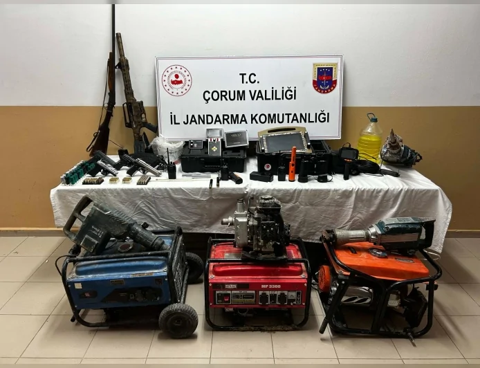 Çorum'da define amacıyla kaçak kazı yapan 5 şüpheli operasyonla yakalandı, tamamı tutuklandı