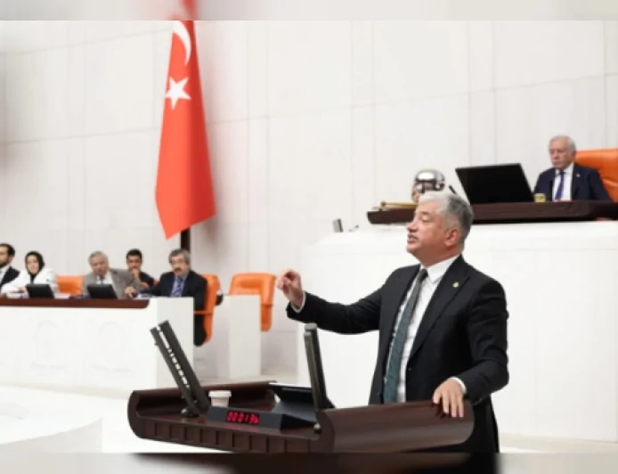 DEVA Partisi Genel Başkan Yardımcısı Sadullah Kısacık: “Yükseköğretimin temel sorunlarını çözen bir düzenleme yok”