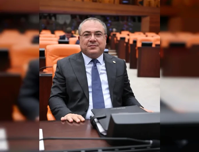 YENİ Parti Aydın Milletvekili Evrim Karakoz: “Yangın Bölgesi Derhâl Afet Bölgesi İlan Edilmeli”