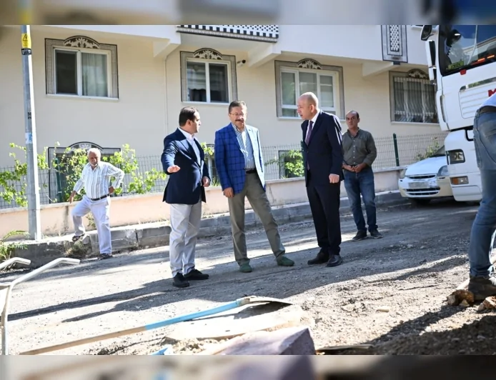 Altındağ Belediye Başkanı Dr. Veysel Tiryaki: “Tüm mahallelerimizde asfalt ve kaldırım çalışmalarımızı sürdürüyoruz”