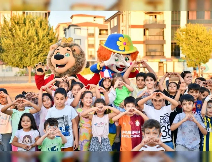 Malatya Yeşilyurt Belediyesi İlyas Mahallesi’nde “Yaz Akşamları” etkinliğiyle vatandaşları müzik ve eğlenceyle buluşturdu