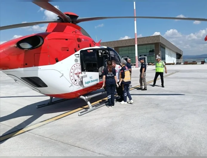 Sağlık Bakanlığı Ambulans Helikopteriyle Kastamonu’dan Ankara’ya 51 Yaşındaki İnme Hastası Başarıyla Nakledildi