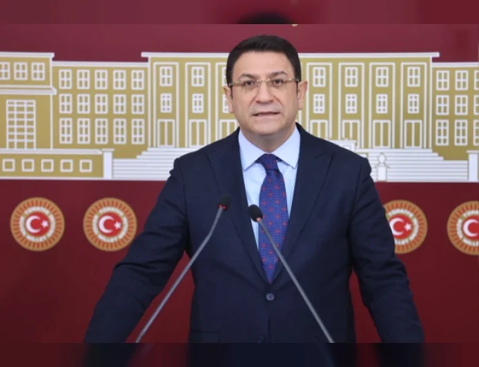 DEVA Partisi Ankara Milletvekili Av. İdris Şahin: “Gençlerin hayalleri küçülmedi, temel ihtiyaçlar erişilmesi güç hedeflere dönüştü”