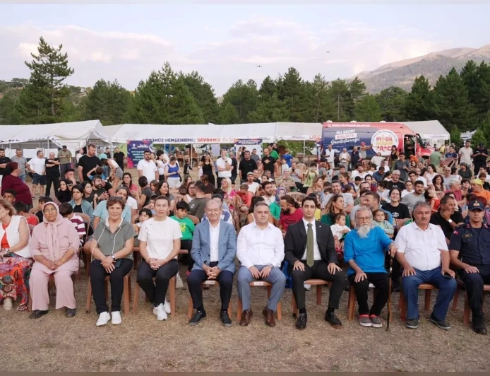 Denizli’de Topuklu Yaylası’nda Gökyüzü Gözlem Şenliği başladı, astronomi tutkunları Perseid Meteor Yağmuru için buluştu
