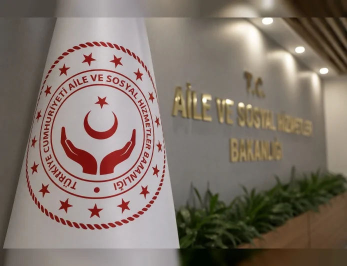 Aile ve Sosyal Hizmetler Bakanlığı çocukları hedef alan sosyal medya paylaşımları için suç duyurusunda bulundu