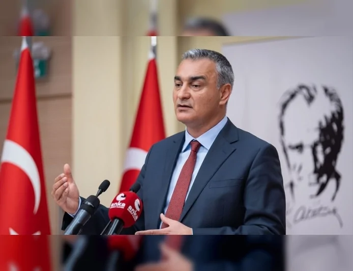 CHP Genel Başkan Yardımcısı Müslim Sarı: “Ekrem İmamoğlu’nun CHP’den istifa etmesi geç kalmış bir karardır”