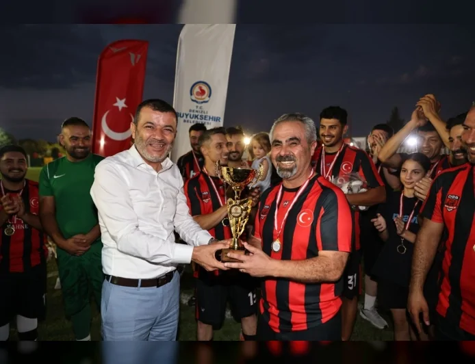 Denizli Büyükşehir Belediye Başkanı Bülent Nuri Çavuşoğlu: “Kazanan dostluk ve birlik oldu”