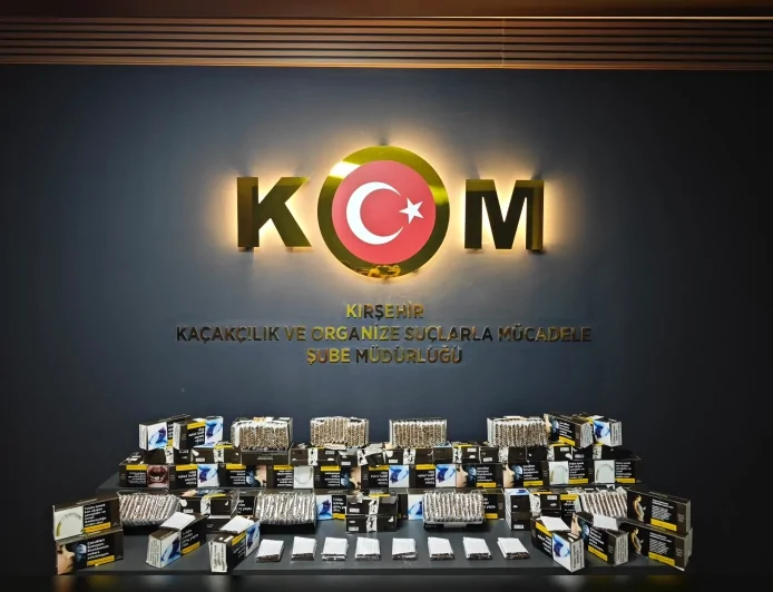Kırşehir İl Emniyet Müdürlüğü operasyonunda 15 bin 80 doldurulmuş makaron ele geçirildi
