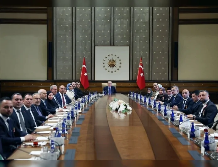 Cumhurbaşkanı Erdoğan: “Şehitlerimizin emanetlerine ve gazilerimize sahip çıkmaya devam edeceğiz”