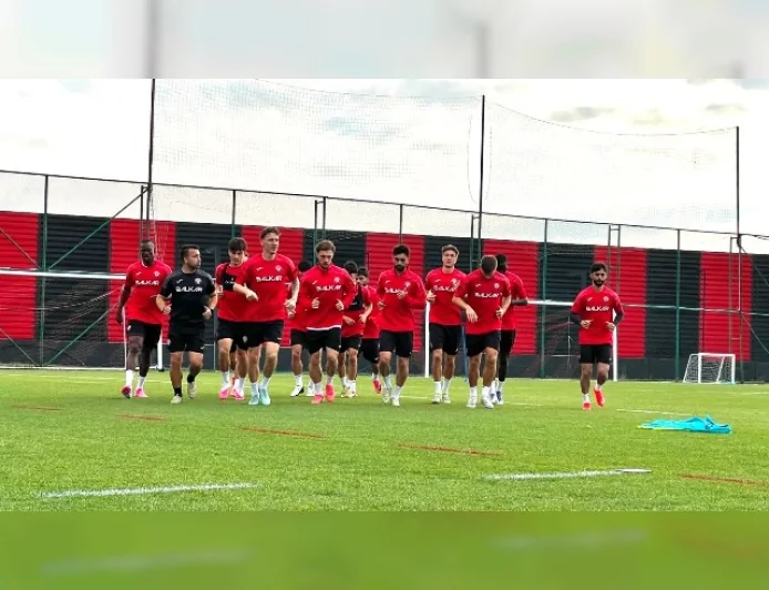 Arca Çorum FK, Galatasaray beraberliğinin ardından Kasımpaşa maçında ilk galibiyet için sahaya çıkacak