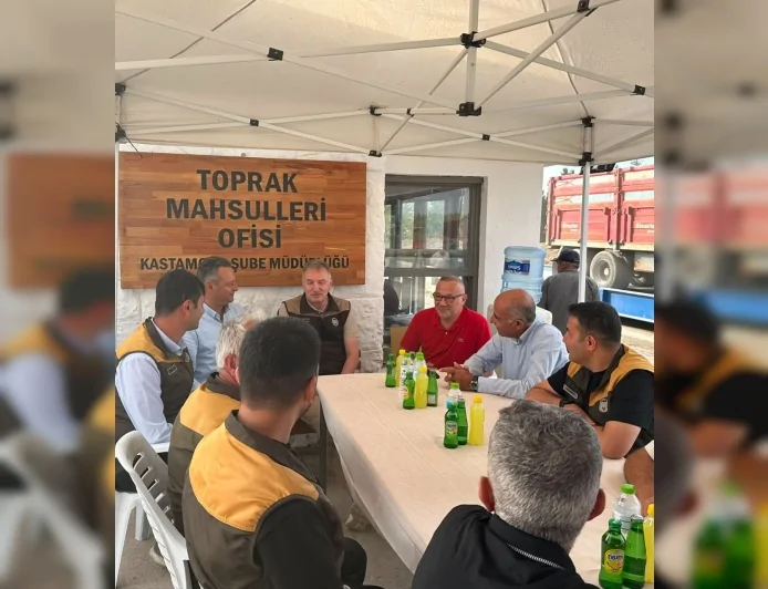 TMO Genel Müdürü Ahmet Güldal Kastamonu’da üreticilerin taleplerini yerinde dinledi