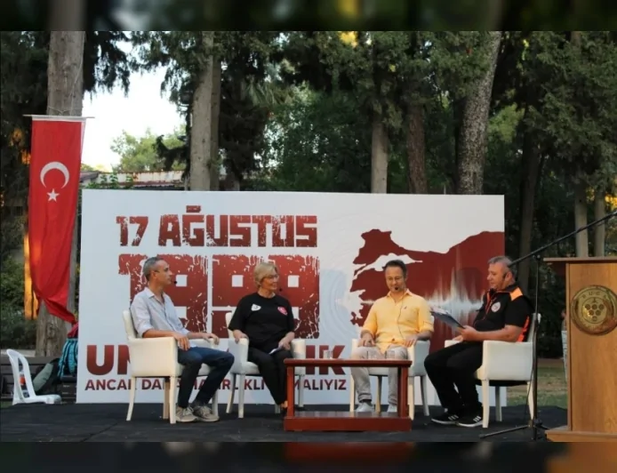 Buca’da 17 Ağustos Marmara Depremi’nin 27’nci yılında ortak mesaj: “Unutmadık, hazırlanıyoruz”