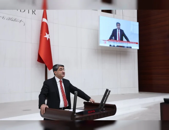DEVA Partisi Genel Başkan Yardımcısı Mehmet Emin Ekmen: “24 soru önergesi neden cevapsız bırakıldı”