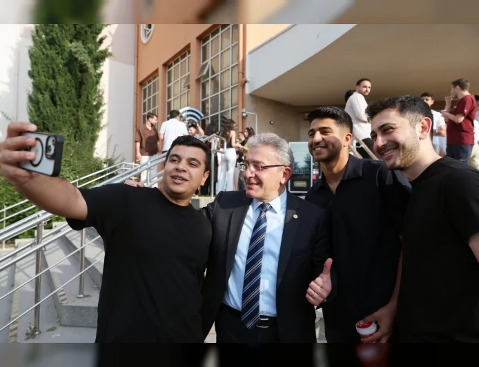 DEÜ Rektörü Prof. Dr. Bayram Yılmaz: “2026 YKS sonuçlarıyla büyük ailemize katılan öğrencilerimize hoş geldiniz diyorum”