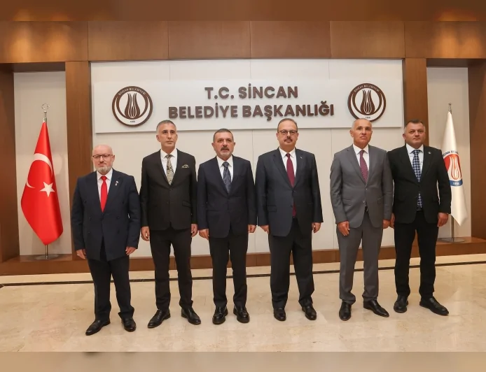 Ankara Valisi Yakup Canbolat Sincan’da yatırımları ve projeleri yerinde inceledi, esnaf ve şehit ailesini ziyaret etti