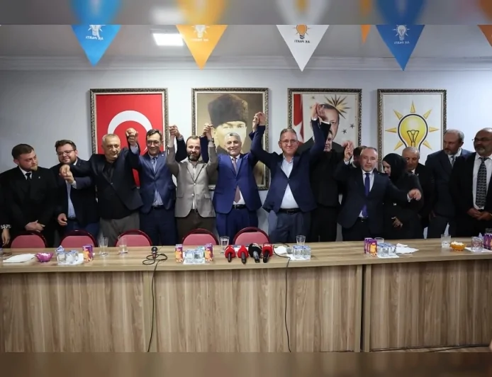 Ticaret Bakanı Ömer Bolat: “Tavşanlı’da eser siyaseti ve gönül belediyeciliğini daha da güçlendireceğiz”