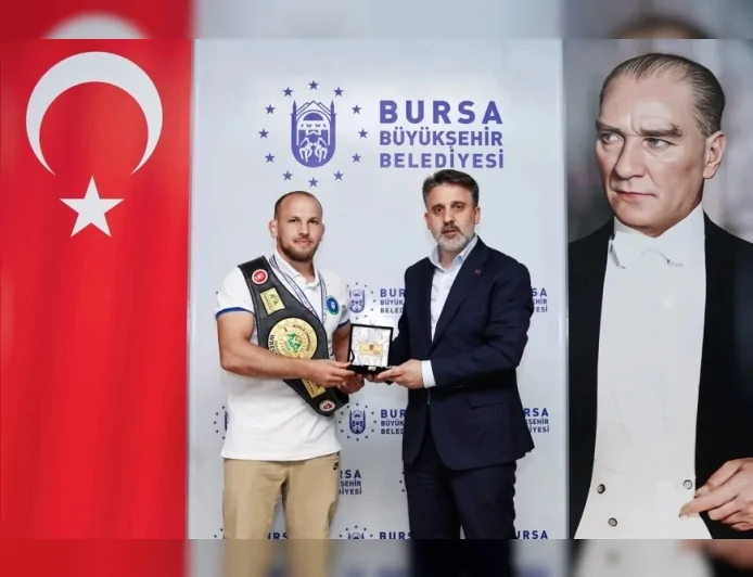 Bursa Büyükşehir Belediyesi Başkan Vekili Şahin Biba: “Ata sporumuz güreşi ön plana çıkarıp şampiyon sporcular yetiştireceğiz”