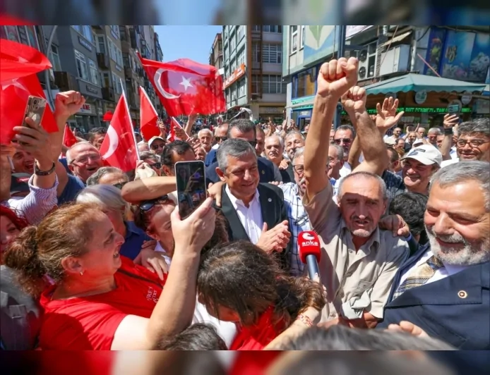 YENİ Parti Genel Başkanı Özgür Özel: “İktidarımızda çay ile fındığın alım ve fiyat garantisi var”