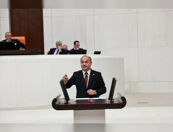 YENİ Parti İstanbul Milletvekili Özgür Karabat: “Serbest fonlarda milyarlarca liralık rant sağlandı, hesaplar incelenmeli”