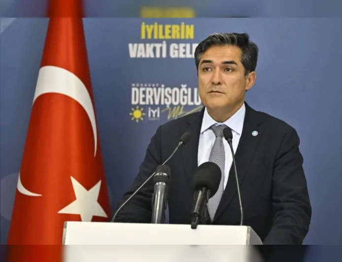 İYİ Parti Sözcüsü Buğra Kavuncu: “Seçim tarihi yokken ittifak söylentilerinin çıkması anlamsız”