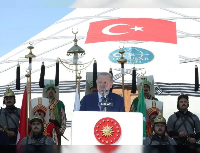 Ticaret Bakanı Ömer Bolat: “Malazgirt bu topraklara vurulmuş bir mühür, istikbalimize bırakılmış kutlu bir emanettir”