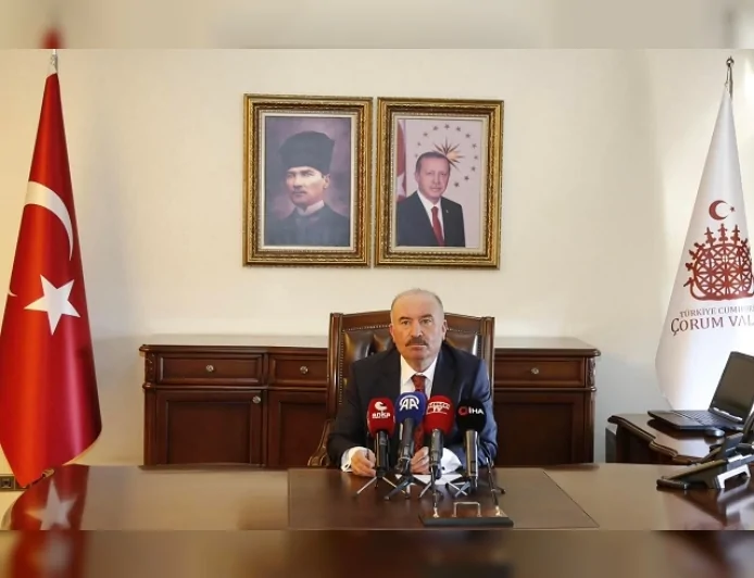 Çorum Valisi Ali Çalgan: “30 Ağustos, Türk milletinin bağımsızlığından ve hürriyetinden vazgeçmeyeceğini dünyaya göstermiştir”