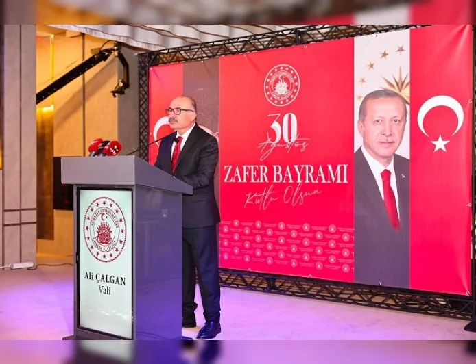 Çorum Valisi Ali Çalgan: “30 Ağustos, esareti kabul etmeyeceğimizin dünyaya ilanıdır”