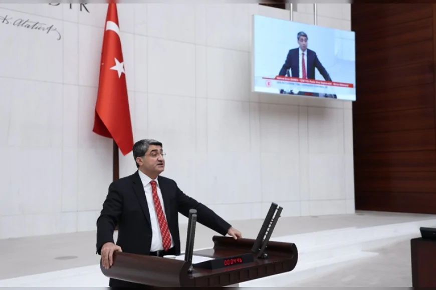 DEVA Partisi Genel Başkan Yardımcısı Mehmet Emin Ekmen: “Mersin’in sahilleri mikroplastik kirliliğe bırakılıyor”