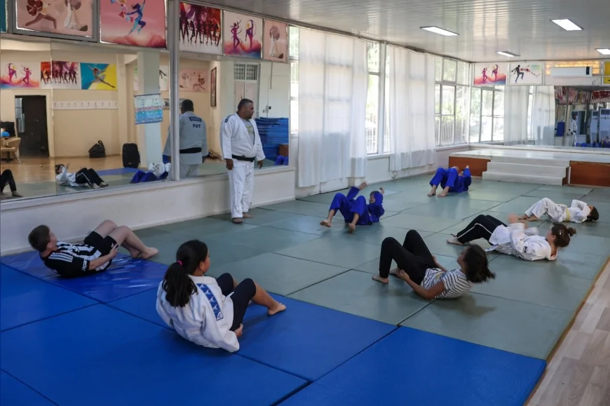 Efeler Belediye Başkanı Anıl Yetişkin Çocukların Gelişimi İçin Yaz Kurslarına Judo Eğitimini de Ekledi