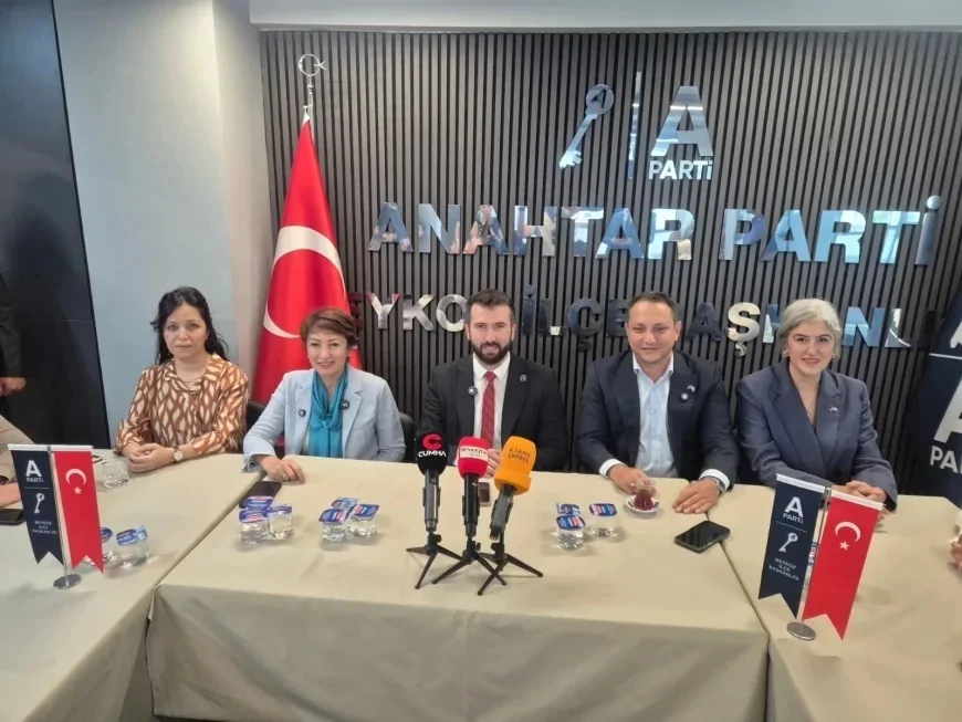Anahtar Parti'nin genel merkez ve İstanbul yönetimi Beykoz'a çıkarma yaptı