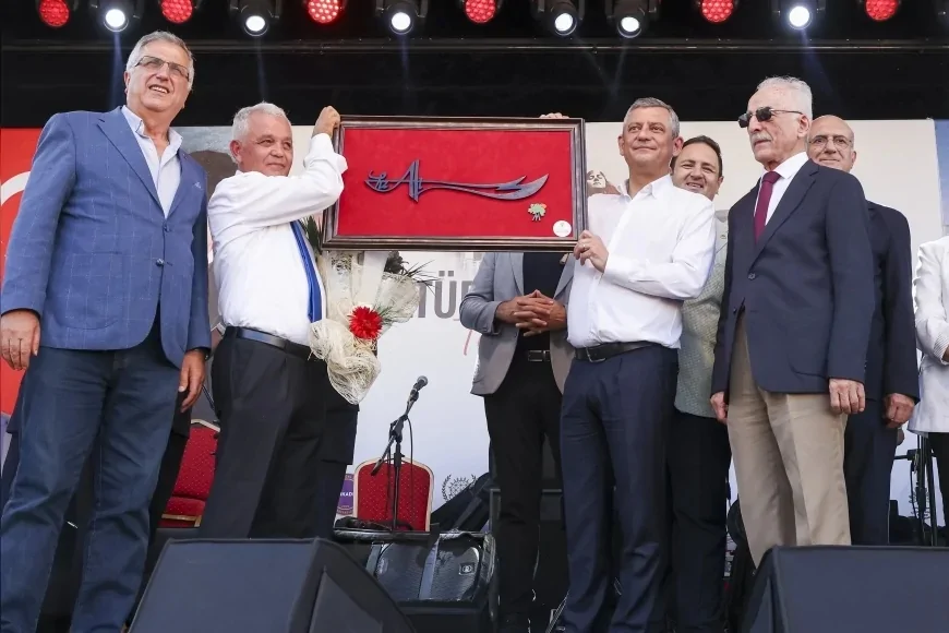 YENİ Parti Genel Başkanı Özgür Özel: “İktidara ulaştığımızda devlet adına Alevilerden rızalığı alacağımıza söz veriyorum”