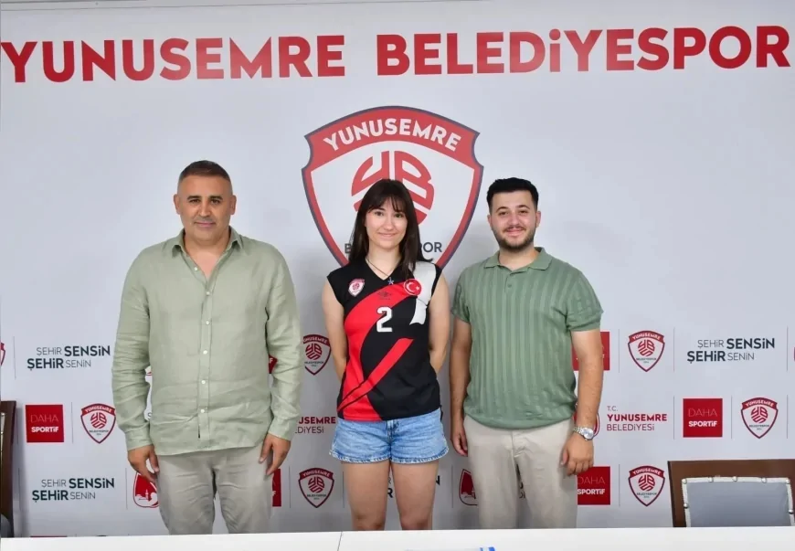 Yunusemre Belediyespor Genç Pasör Ceren Uysal'ı Kadrosuna Kattı, Yeni Sezon Planlamasını Güçlendirdi