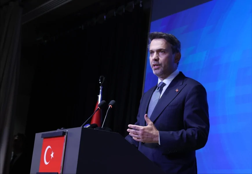 ENERJİ VE TABİİ KAYNAKLAR BAKANI ALPARSLAN BAYRAKTAR: “TENMAK ARAŞTIRMA BURS PROGRAMI'NDA KONTENJANI 500’E, DESTEKLENEN BÖLÜM SAYISINI 38’E ÇIKARIYORUZ”