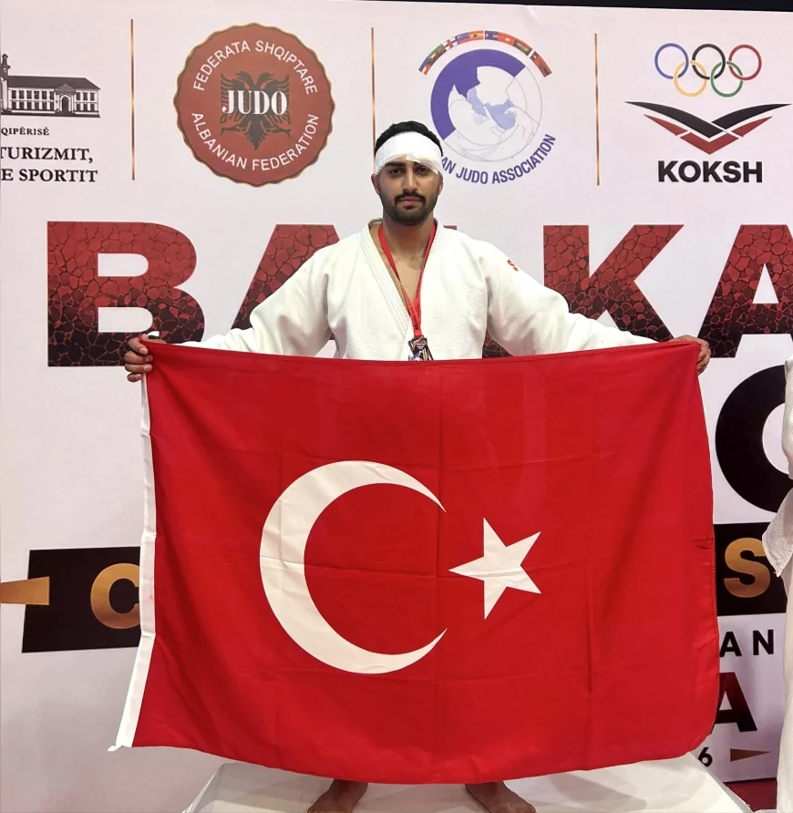Yunusemre Belediyespor Kulüp Başkanı Bülent Kanik: “Enes, yaşadığı sakatlığa rağmen mücadeleden vazgeçmedi”
