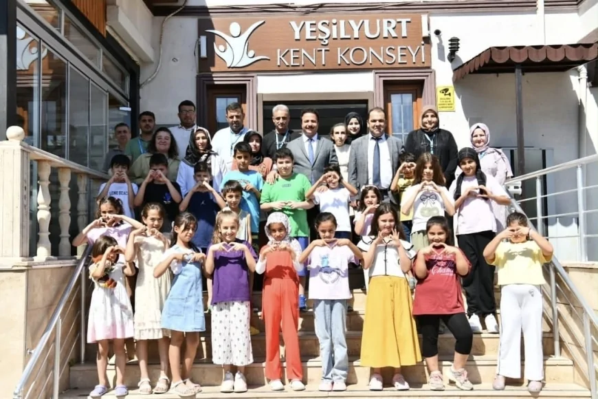Malatya Yeşilyurt Belediye Başkan Yardımcısı Şahin Doğan, Kent Konseyi Kurslarını Ziyaret Ederek Kursiyerlerle Buluştu