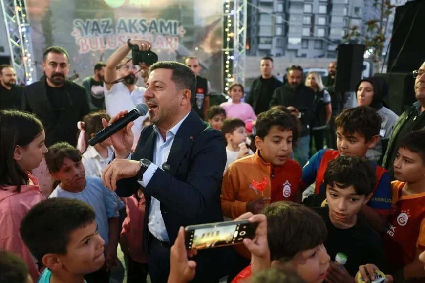 Nevşehir Belediye Başkanı Rasim Arı: “Haydi Nevşehir, Söz Şimdi Sizde” buluşmasında vatandaşlarla bir araya geldi