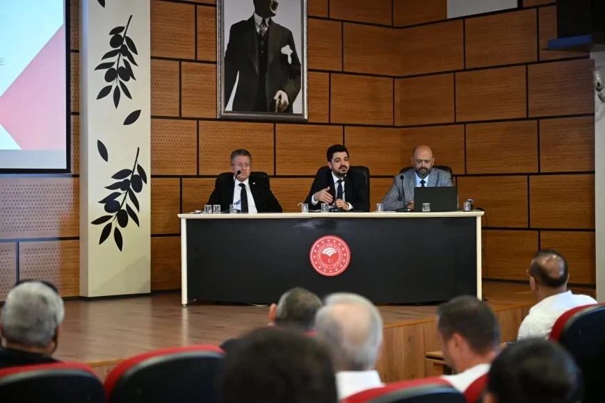 Tarım ve Orman Bakanlığı Hayvancılık Genel Müdürlüğü Hastalıktan Ari İşletmeler İçin Yeni Uygulama Modelini İzmir'de Tanıttı