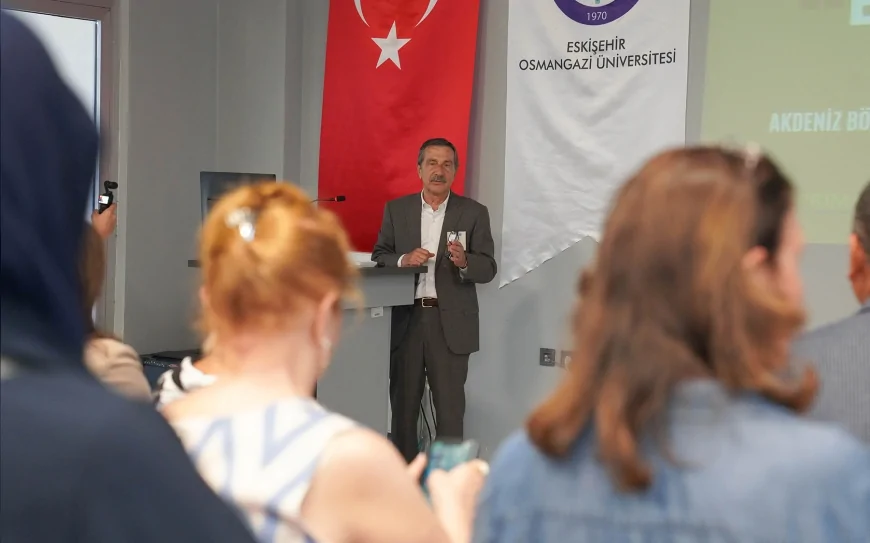 Tepebaşı Belediye Başkanı Dt. Ahmet Ataç: “Tepebaşılı kadınların deneyimi uluslararası politikalara katkı sunacak”
