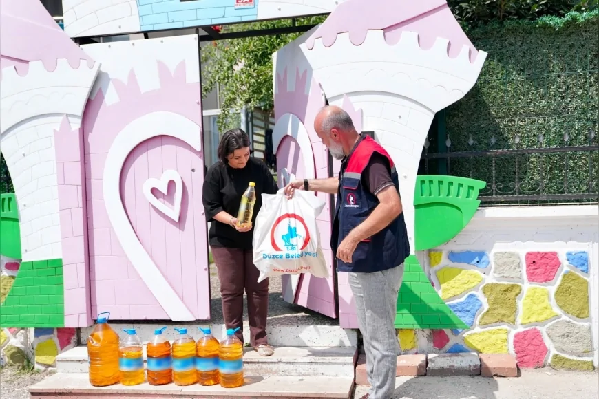 Düzce Belediyesi atık yağ kampanyasında örnek dayanışma 35 litre atık yağ karşılığında alınan hediyeler ihtiyaç sahiplerine ulaştırıldı!