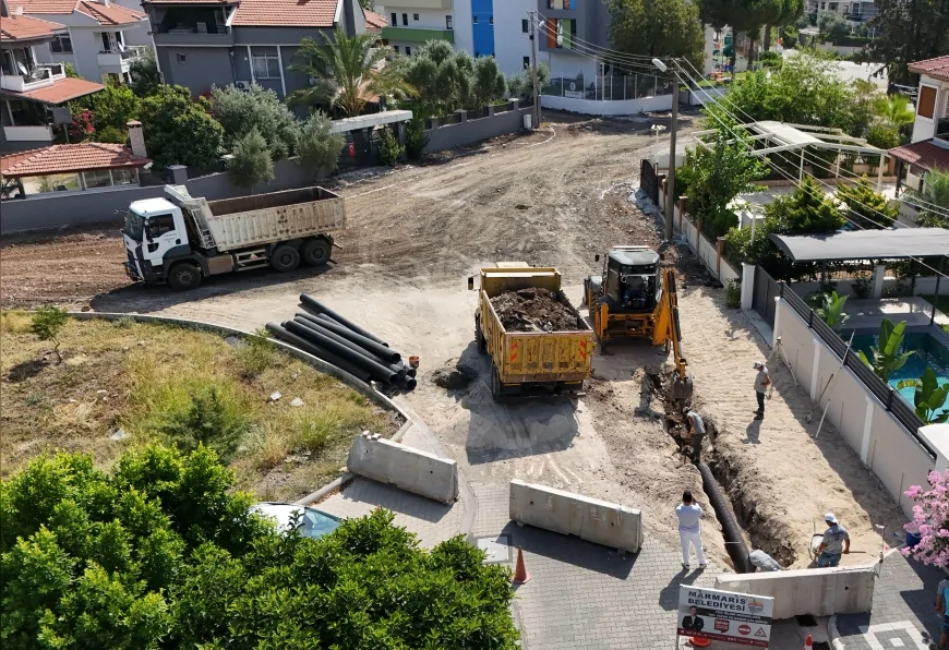Marmaris Belediye Başkanı Acar Ünlü: “Yolları Altyapısıyla Birlikte Kalıcı Çözümlerle Yeniliyoruz”