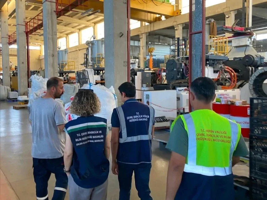 Çevre, Şehircilik ve İklim Değişikliği Bakanlığı Akdeniz'de mikroplastik denetimlerinde 23 tesise 47,6 milyon lira idari ceza uyguladı