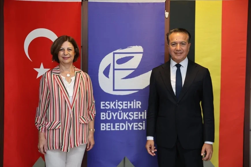 Eskişehir Büyükşehir Belediye Başkanı Ayşe Ünlüce, Saint-Josse-ten-Noode Belediye Başkanı Emir Kır’ı ağırladı, iki şehir arasındaki iş birliği masaya yatırıldı