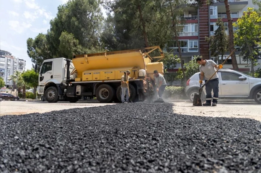 Karşıyaka Belediye Başkanı Yıldız Ünsal: “Daha düzenli ve konforlu bir kent yaşamı için çalışmaya devam edeceğiz”